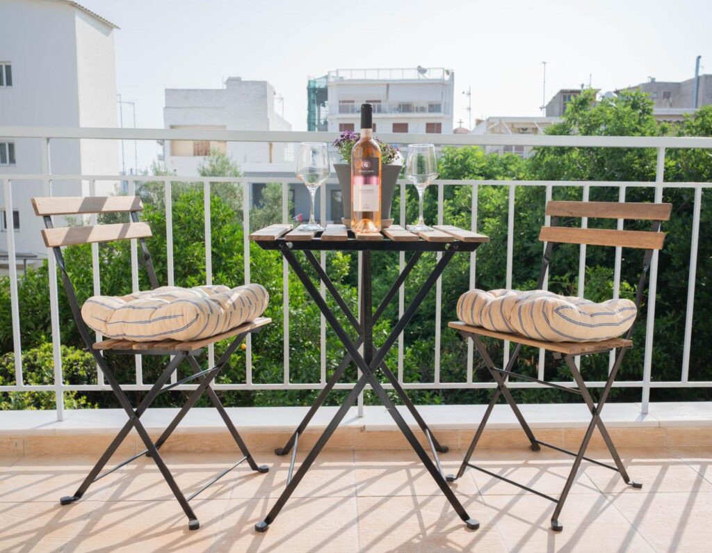 Balcony of the La Boheme apartment in Kiato