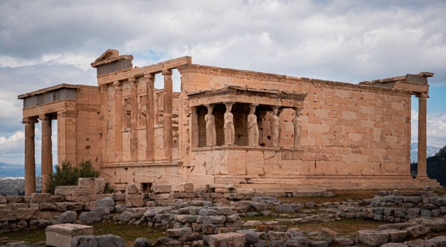 Μονοήμερη στην Αθήνα από την Κορινθία: Ο πλήρης οδηγός